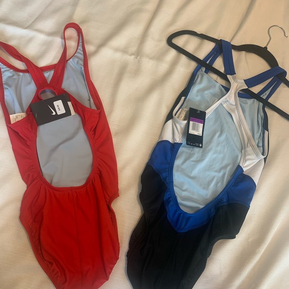 NWT Nike one piece swim suit BRAND NEW ONLY BLUE ONE IS AVAILABLE - Picture 2 of 6